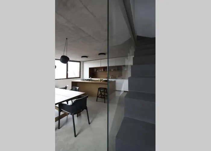 Contemporary House Padna Feriehus