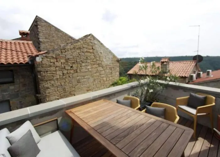 Contemporary House Padna Feriehus *