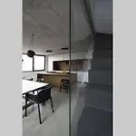 Contemporary House Padna Vakantiehuis