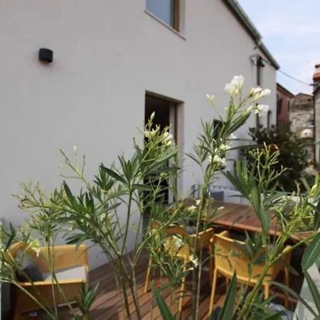 Vakantiehuis Contemporary House Padna *