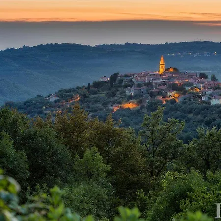 Hébergement de vacances Contemporary House Padna